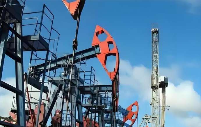 天津钢管万吨“奔赴”乌兹别克斯坦,助“太阳城”塔什干挺起脊梁!